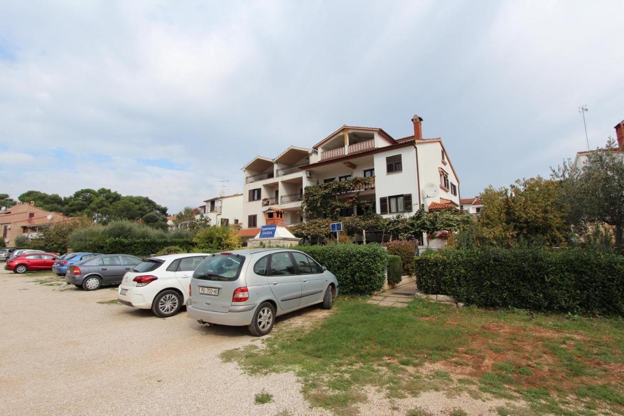 Apartments Daria Rovigno Esterno foto